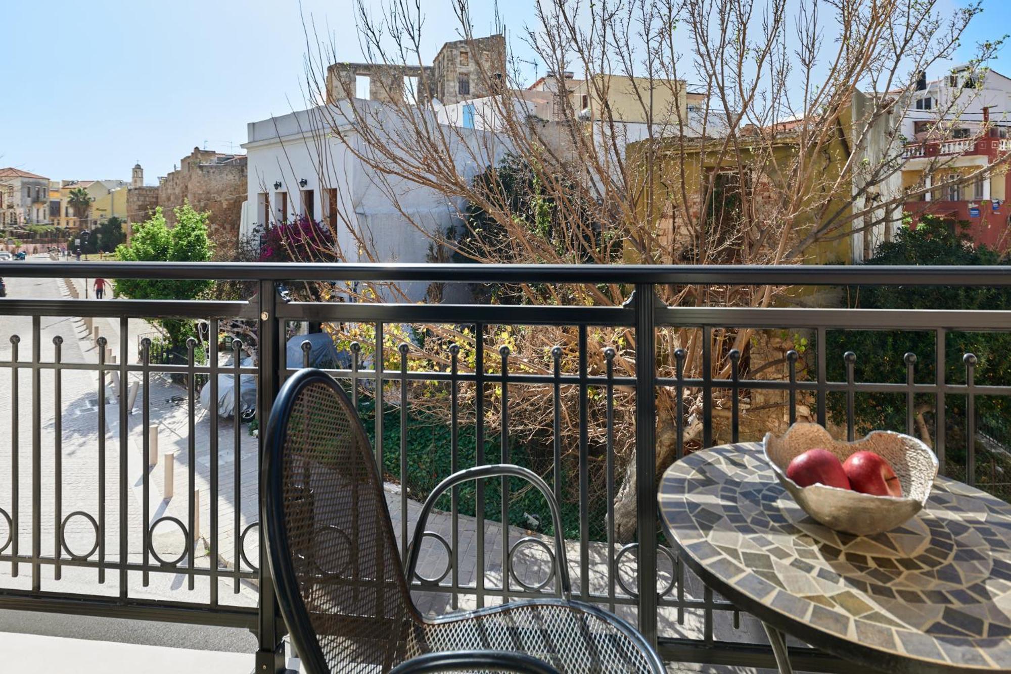 Nival Luxury Suites Chania  Bagian luar foto